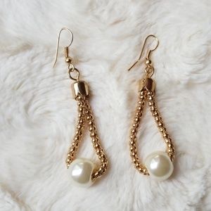 Beautiful Gold and Pearl Earrings